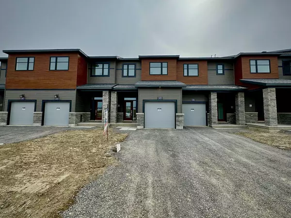 183 Invention BLVD, Kanata, ON K2W 0M1