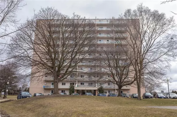 London, ON N5Y 3E9,583 MORNINGTON AVE #1010