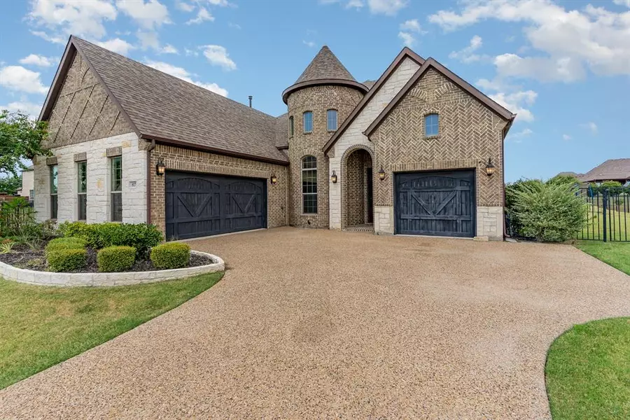 817 Moses Drive, Heath, TX 75032