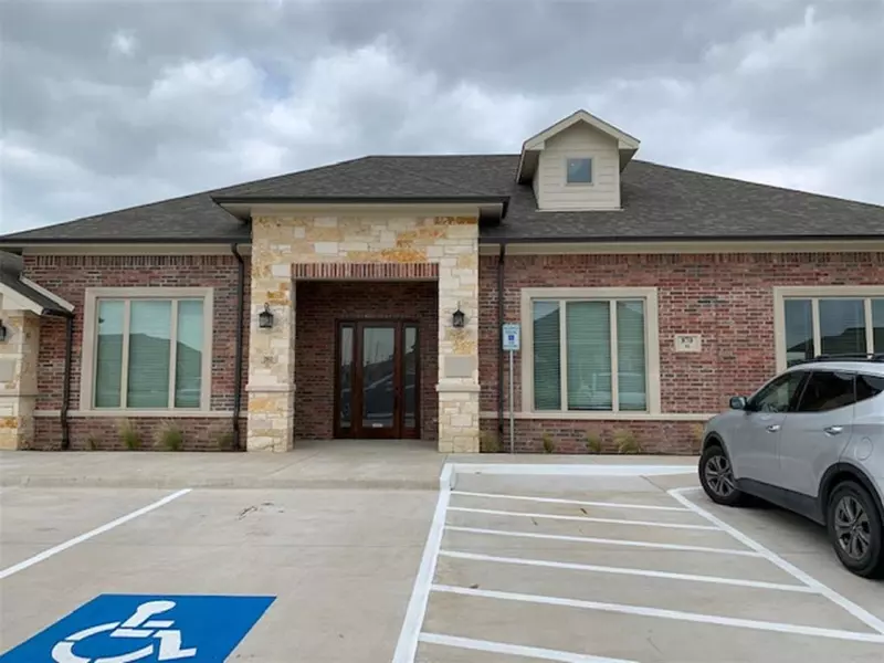 870 HEBRON Parkway #202, Lewisville, TX 75057