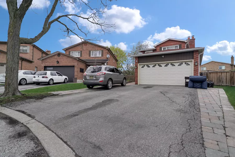 8 Matt CT #Bsmt, Vaughan, ON L6A 1B9