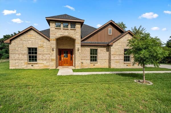 639 Legendary Lane, Gun Barrel City, TX 75156