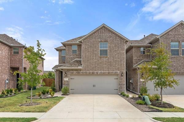 593 Hutchinson Lane, Lewisville, TX 75077