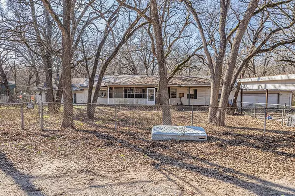 10159 Taylor Drive,  Quinlan,  TX 75474