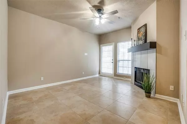 Dallas, TX 75209,4800 W Lovers Lane #301