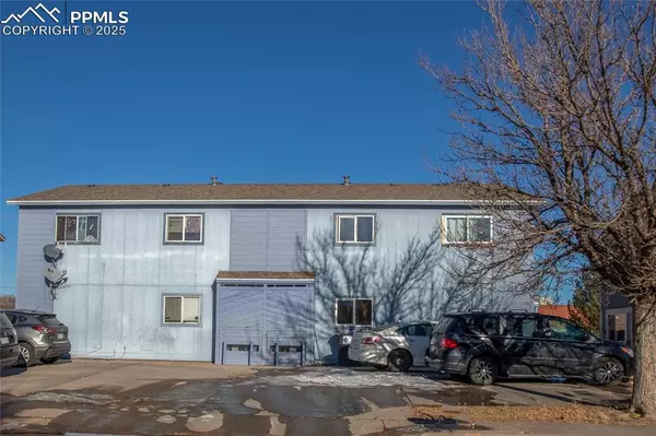 6672-6678 Provincial DR, Fountain, CO 80817