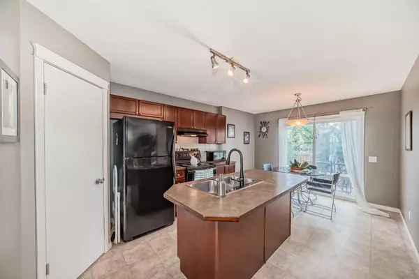 433 Tuscany DR NW,  Calgary,  AB T3L 3C8