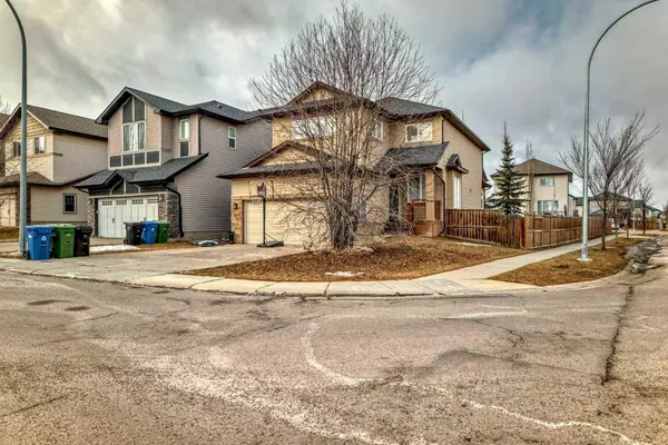 3 Sherwood CRES Northwest, Calgary, AB T3R 0C9