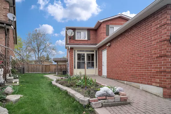 Vaughan, ON L6A 1B9,8 Matt CT #Bsmt