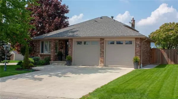 Elgin, ON N0L 1B0,327 CANTERBURY PL