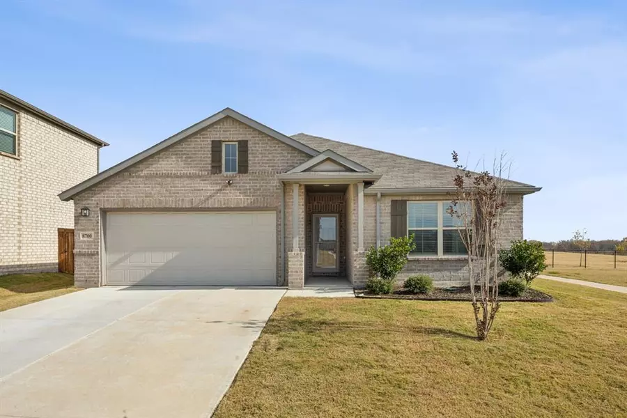 8700 Copper River Drive, Fort Worth, TX 76131