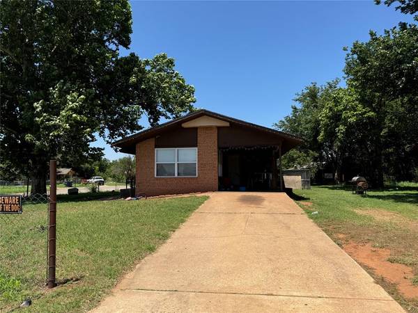 107 Prairie Village Avenue, Anadarko, OK 73005