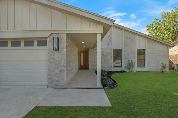 Grapevine, TX 76051,2925 Kimberly Drive