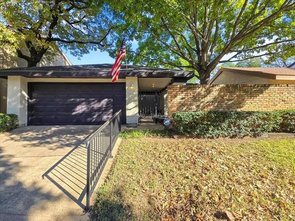 1611 Hawthorne Drive, Arlington, TX 76012