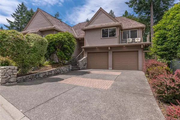 Saanich, BC V8Y 3H6,5300 Mynabird Lane