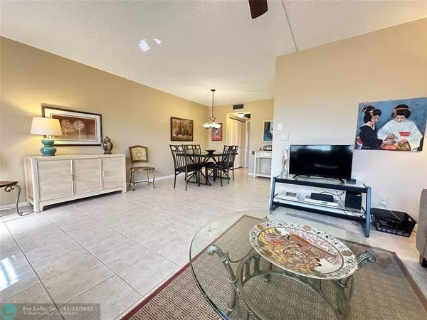 Deerfield Beach, FL 33442,3033 Cambridge B  #3033