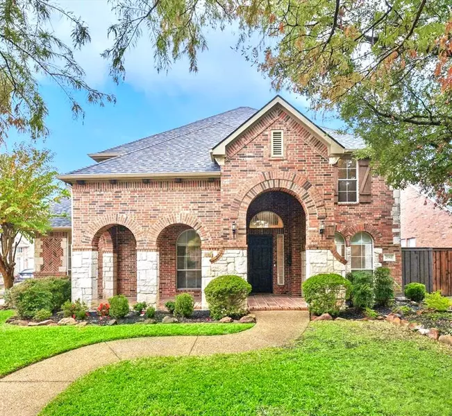 2543 Sir Tristram Lane, Lewisville, TX 75056