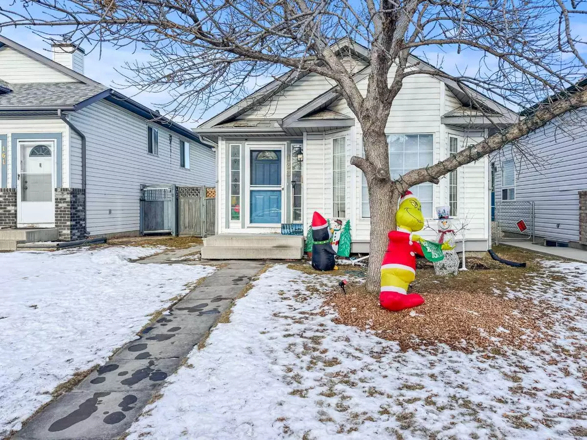 Calgary, AB T3K 4M6,165 Harvest Rose CIR NE