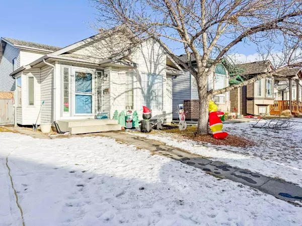 Calgary, AB T3K 4M6,165 Harvest Rose CIR NE