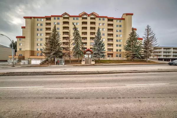 2011 University DR Northwest #705, Calgary, AB T2N 4T4