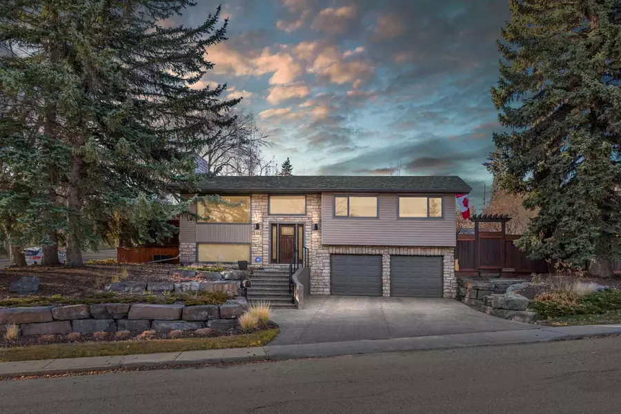 3403 23 ST Northwest, Calgary, AB T2L0T8