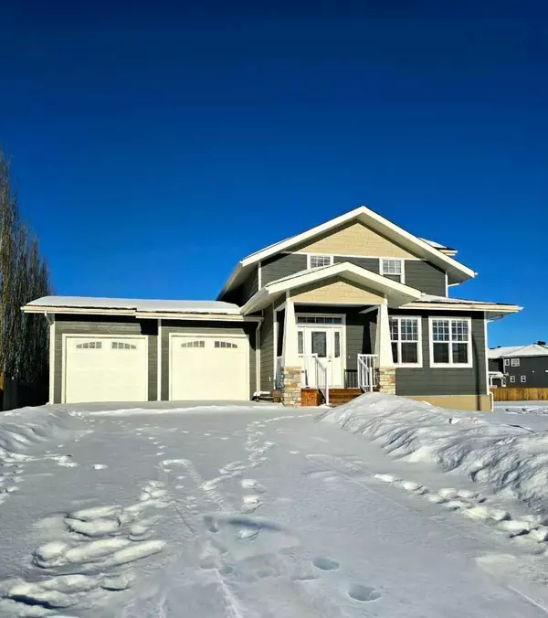 18 Sonoma Key, Whitecourt, AB T7S 0C7