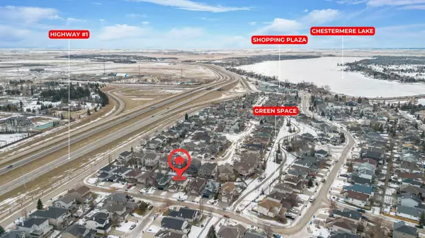 Chestermere, AB T1X 1J4,256 Cove DR