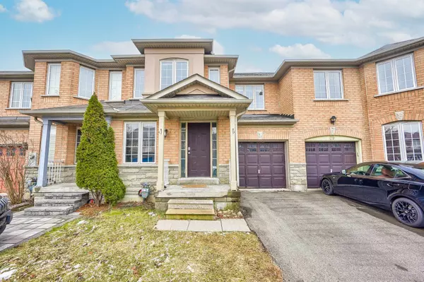 71 Grasslands AVE, Richmond Hill, ON L4B 4K7