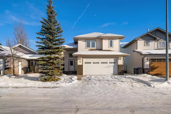 84 Vanson Close, Red Deer, AB T4R 0G9