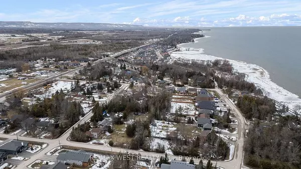 Wasaga Beach, ON L9Z 2Y3,30 Bayswater DR W