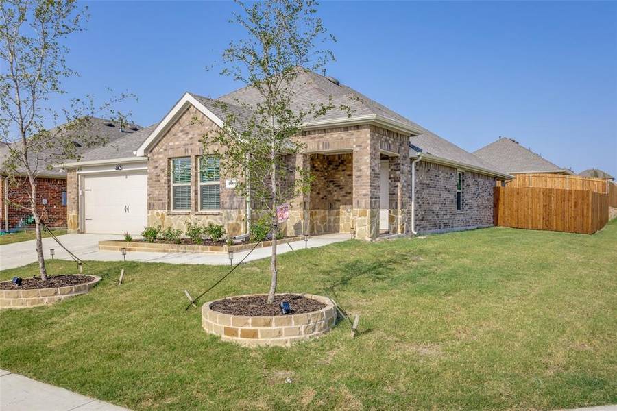 1600 Sunny Grove Drive, Princeton, TX 75407