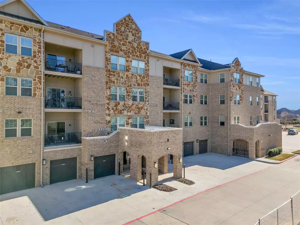 Farmers Branch, TX 75234,1735 Wittington Place #2302