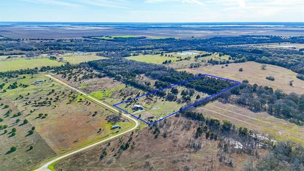 Kerens, TX 75144,112 Countryside Road