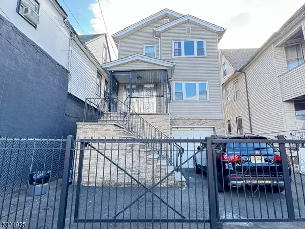 365 Monroe St, Passaic City, NJ 07055