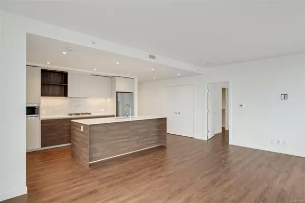 Victoria, BC V9A 0B6,369 Tyee Rd #401