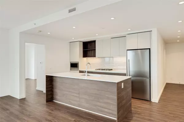 Victoria, BC V9A 0B6,369 Tyee Rd #401