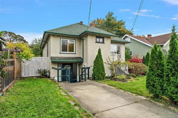 Oak Bay, BC V8R 5E7,2327 Florence St