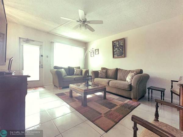 Deerfield Beach, FL 33442,3001 Cambridge A  #3001