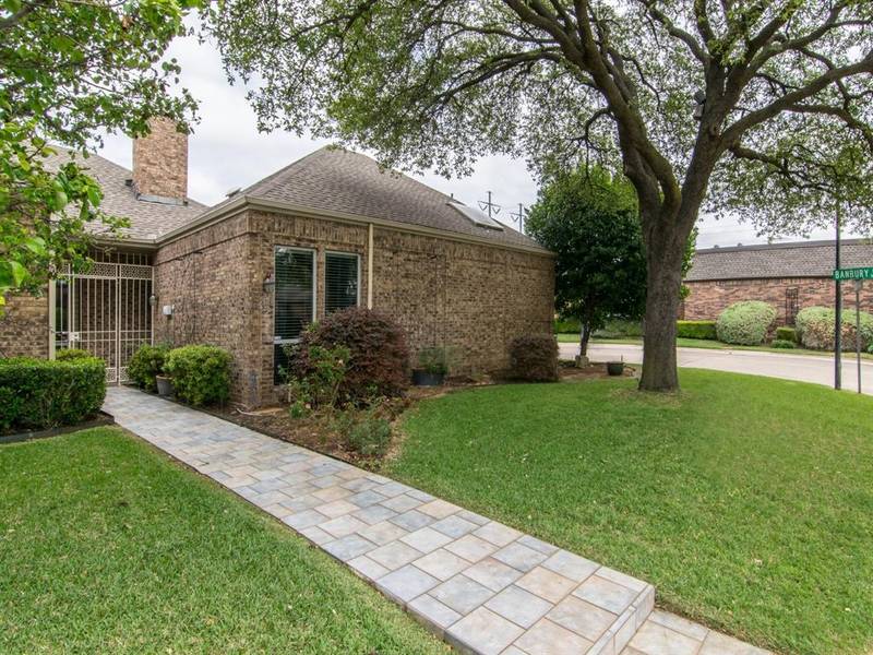 3215 San Sebastian Drive, Carrollton, TX 75006