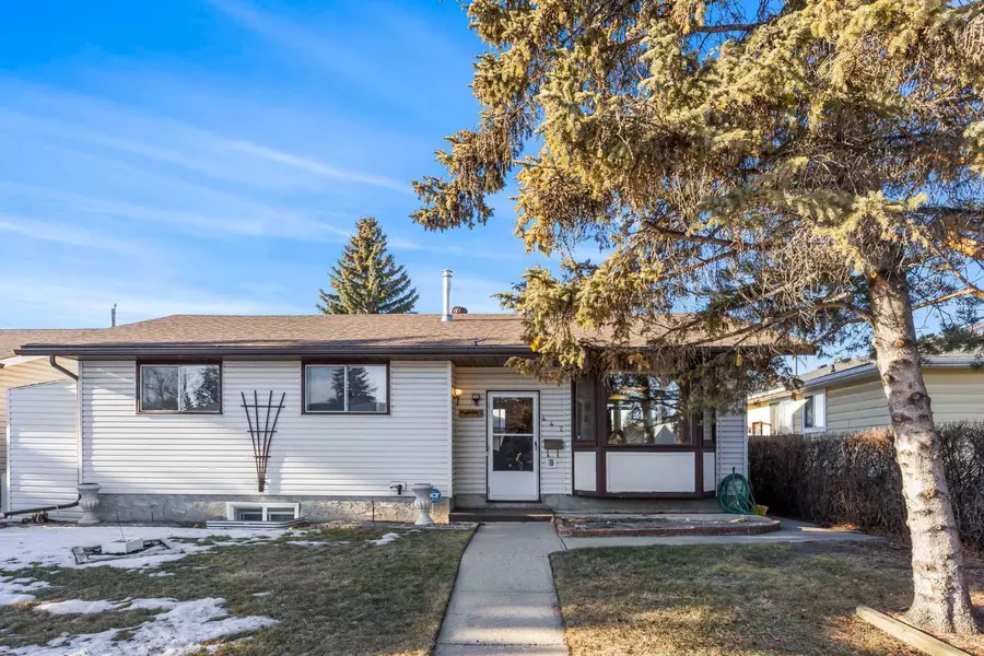 447 Manora WAY Northeast, Calgary, AB T2A 4R3