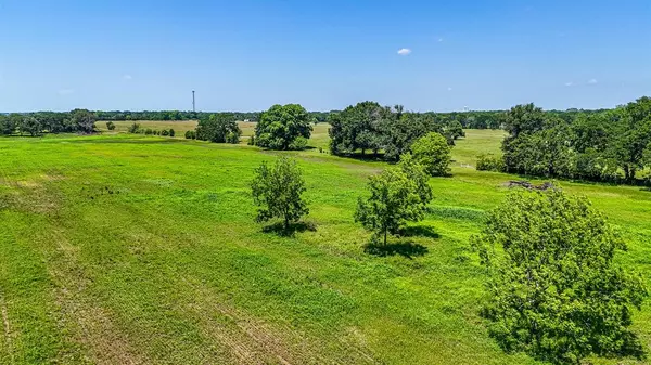 Kerens, TX 75144,301 County Road 0120