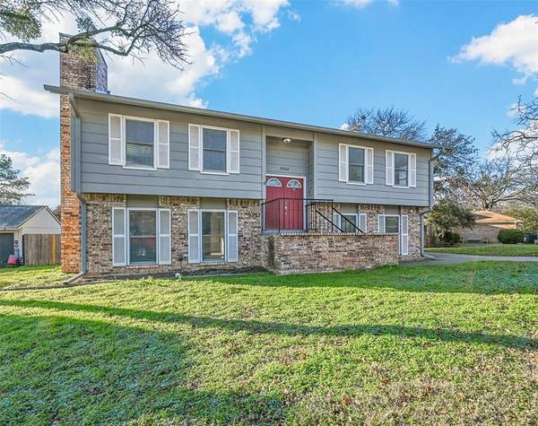 6300 Barcelona Drive, Arlington, TX 76016