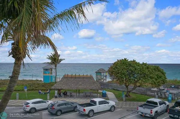 Deerfield Beach, FL 33441,665 SE 21st Ave  #309