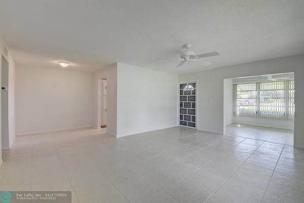 417 High Point Blvd  #A, Delray Beach, FL 33445