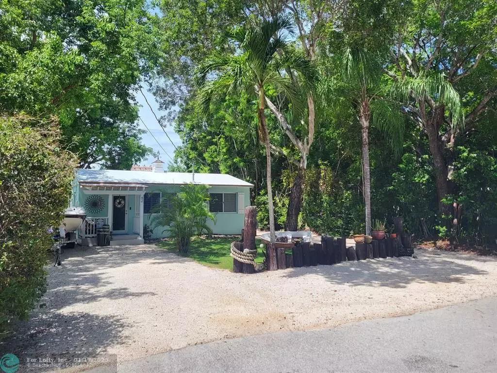 Key Largo, FL 33037,42 Coral Dr