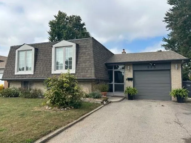 Mississauga, ON L5B 1Z1,235 Louis DR