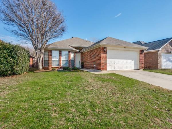 3016 Silent Creek Trail, Fort Worth, TX 76053