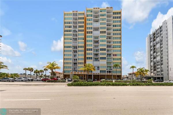 Hollywood, FL 33019,1410 S Ocean Dr  #PH #1702