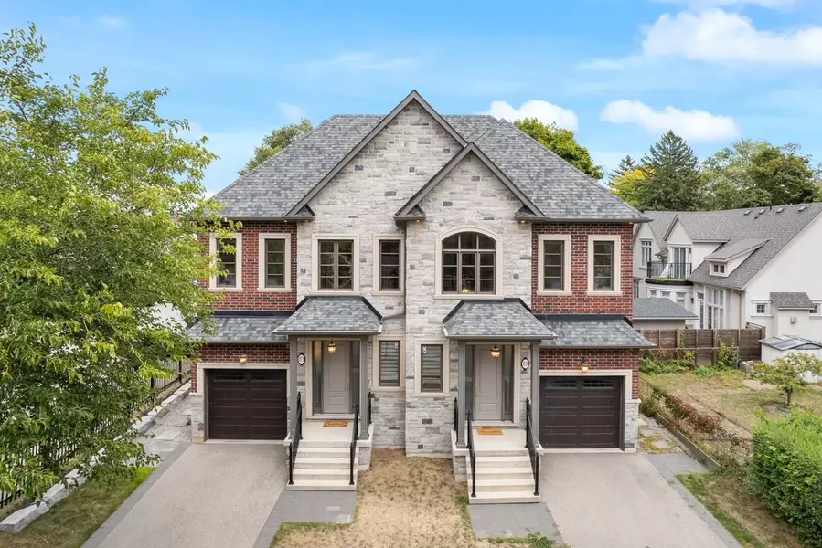 81 Brock ST, Oakville, ON L6K 2Y9