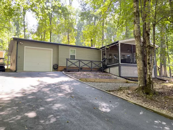 Blairsville, GA 30512,185 Bass Ridge Drive